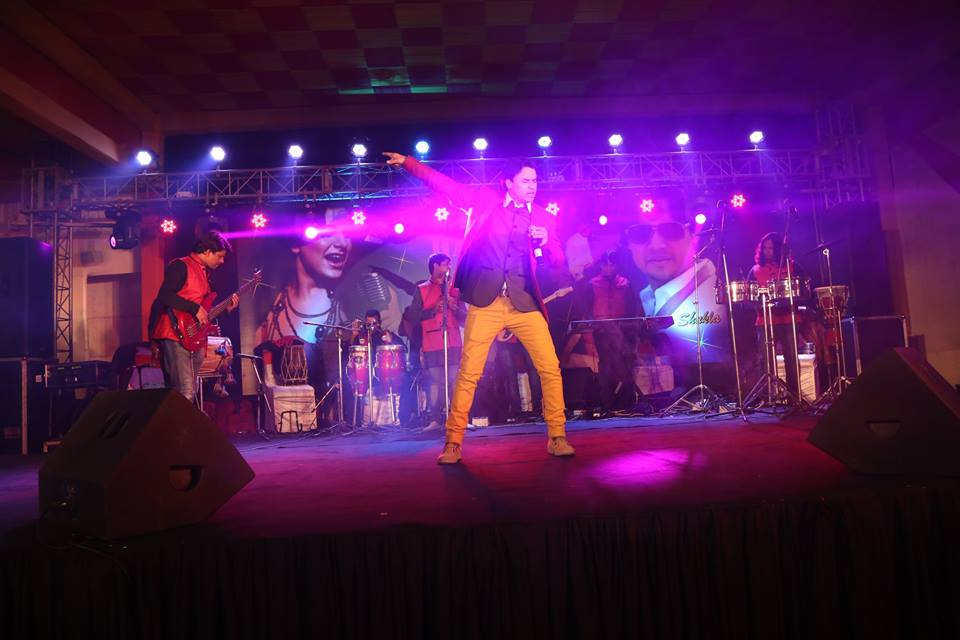 famous male singer vadodara